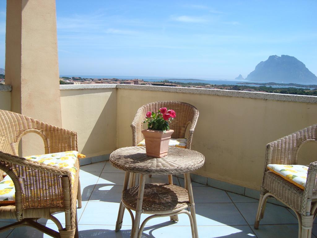 Case Vacanza Rosa Porto San Paolo  Exteriör bild
