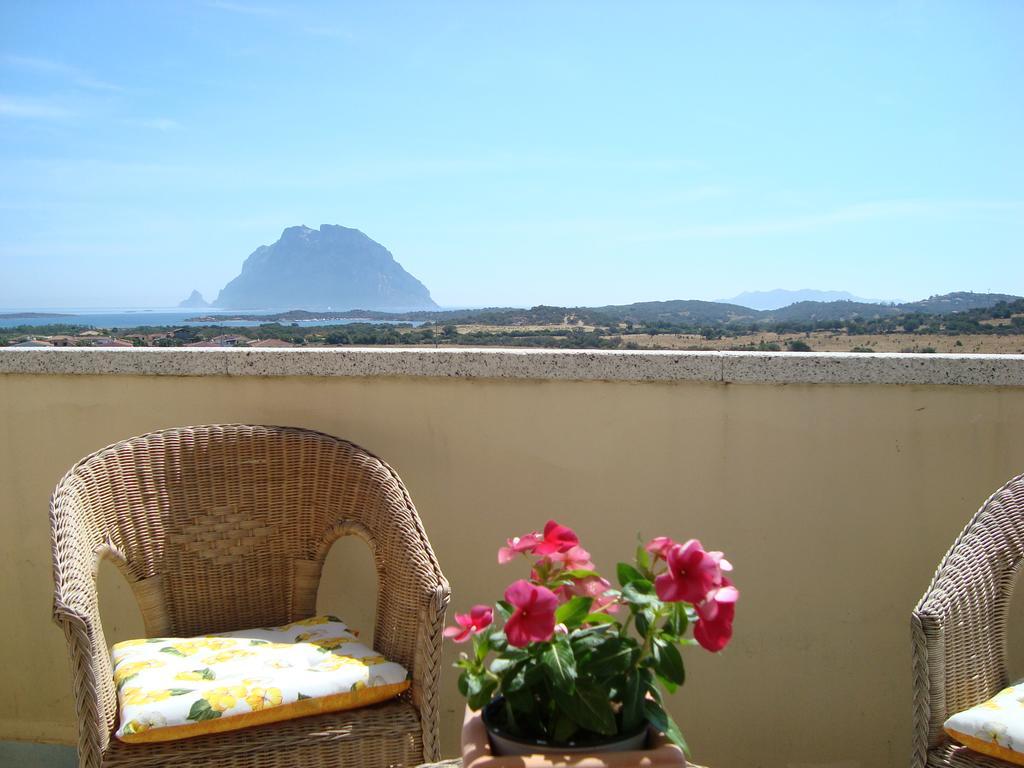 Case Vacanza Rosa Porto San Paolo  Exteriör bild