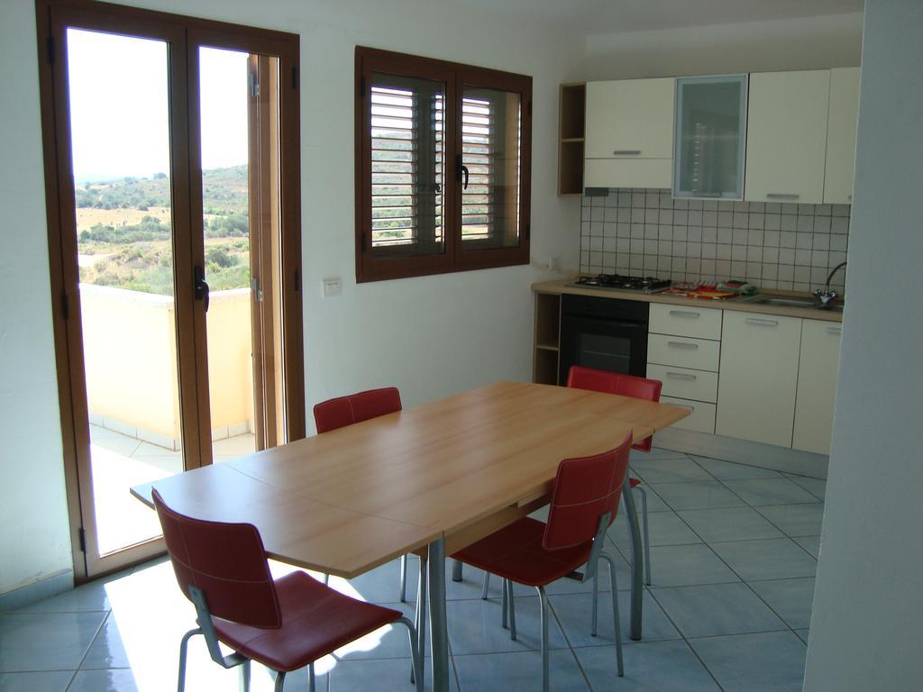 Case Vacanza Rosa Porto San Paolo  Exteriör bild