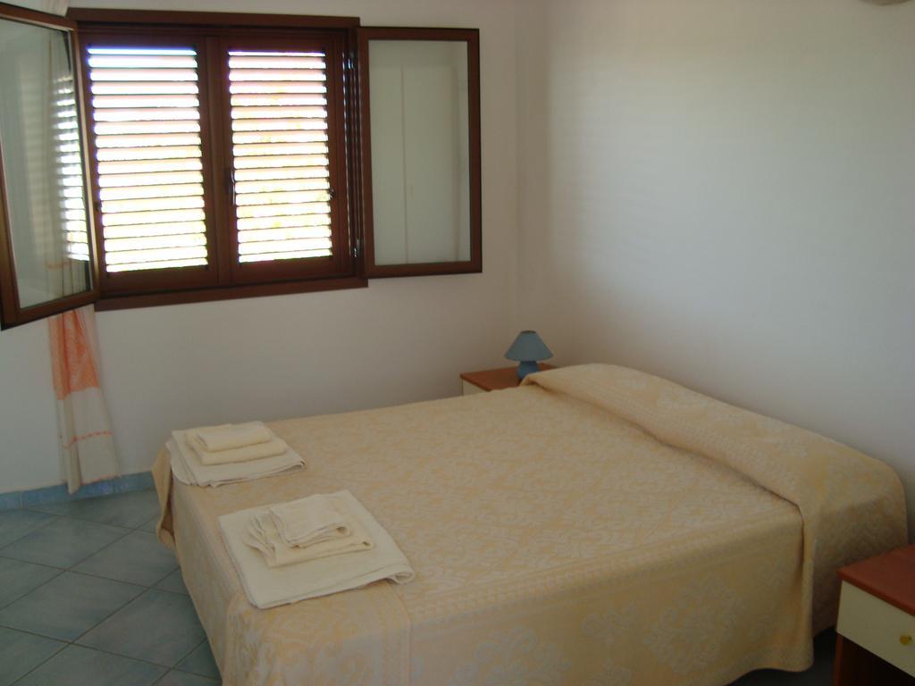 Case Vacanza Rosa Porto San Paolo  Exteriör bild