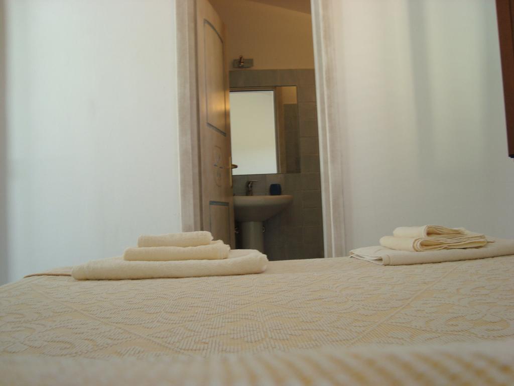 Case Vacanza Rosa Porto San Paolo  Exteriör bild