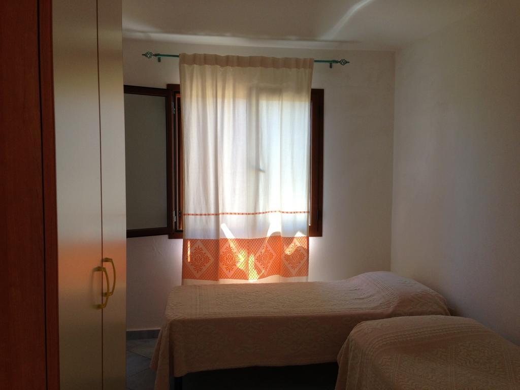 Case Vacanza Rosa Porto San Paolo  Rum bild
