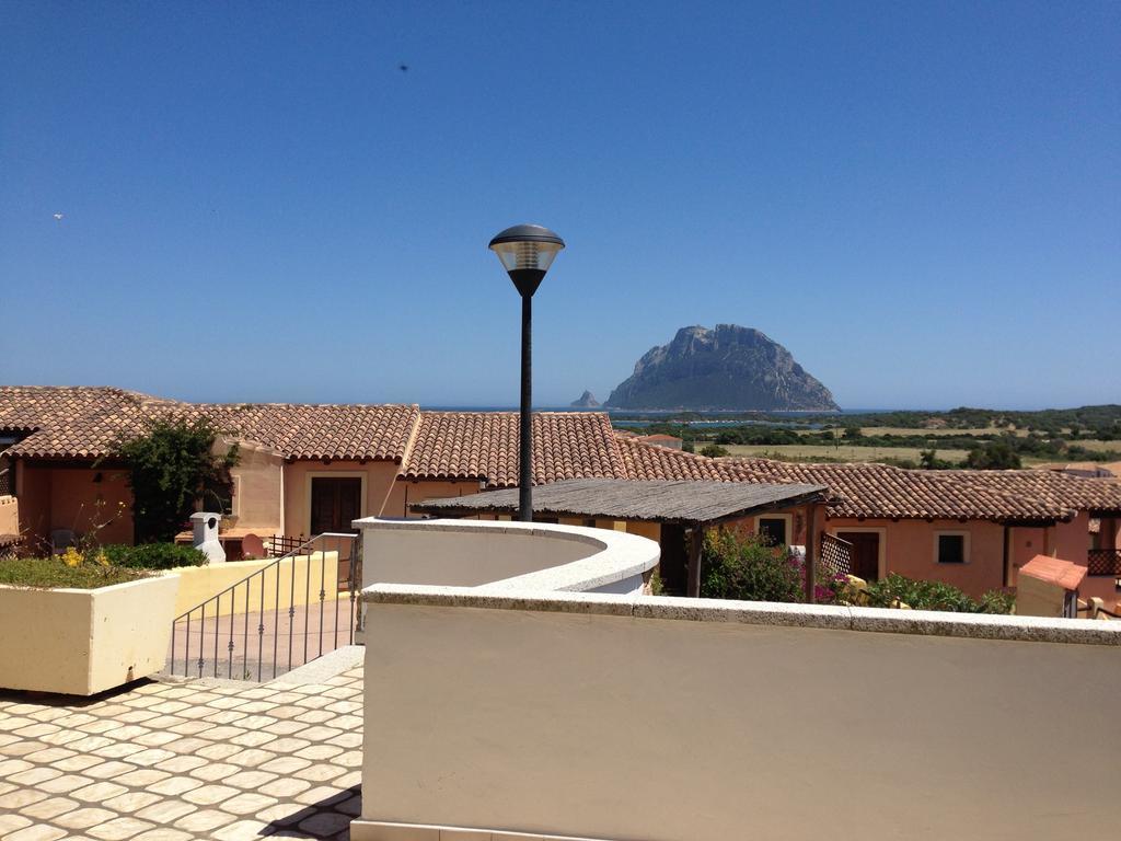 Case Vacanza Rosa Porto San Paolo  Exteriör bild