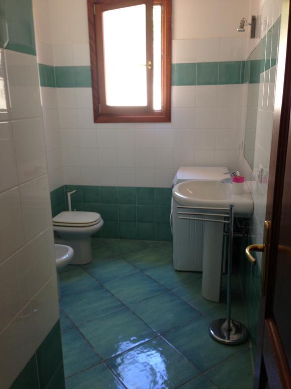 Case Vacanza Rosa Porto San Paolo  Exteriör bild