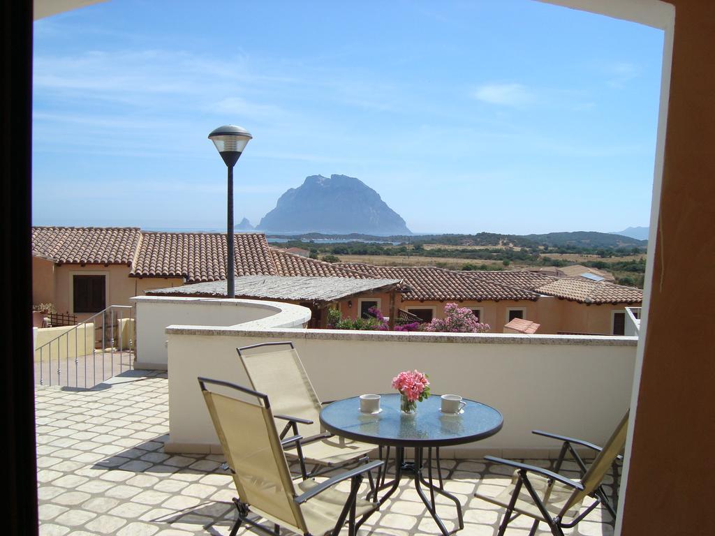 Case Vacanza Rosa Porto San Paolo  Exteriör bild