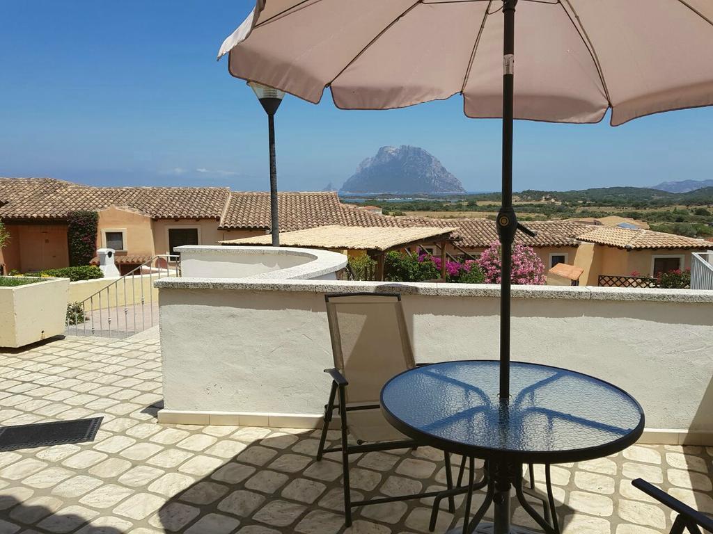 Case Vacanza Rosa Porto San Paolo  Exteriör bild